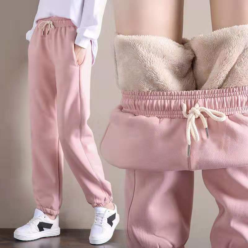 Calça peluciada